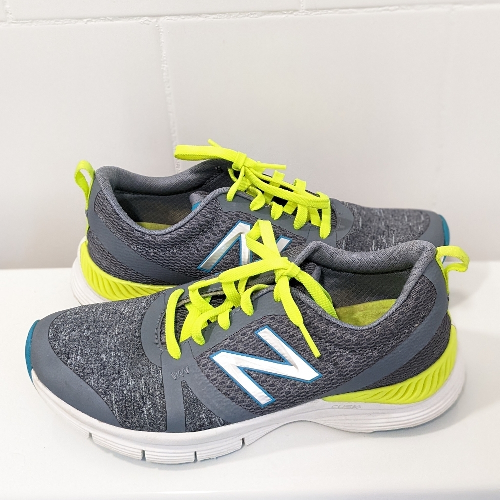 New balance heel pillow sneakers